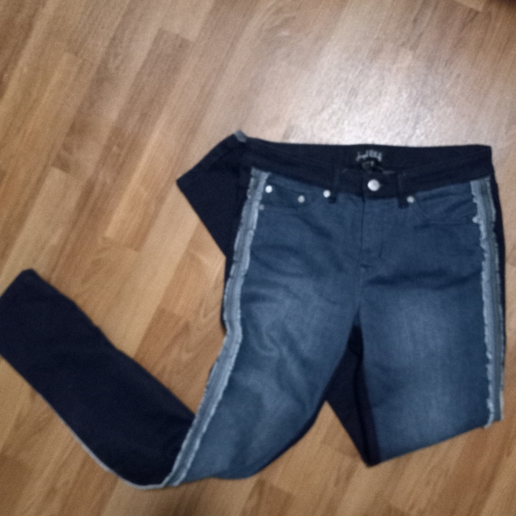 Joseph Ribkoff Denim - Joseph Ribbkoff 6 Reverse Side Fray Stripe Skinny Stretch Jeans